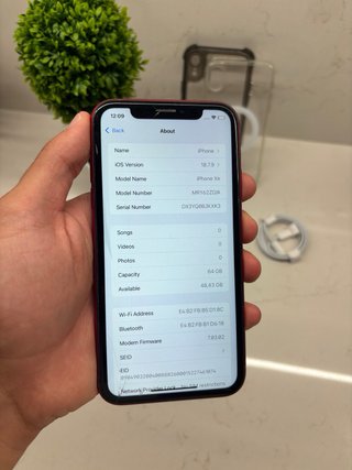 iPhone XR Vermelho 64GB Usado sem Caixa Grade C+