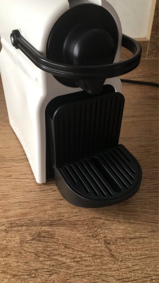 Cafetera nesspresso inissia krups blanca