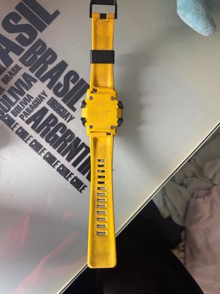 Reloj Casio G-Shock Negro y Amarillo