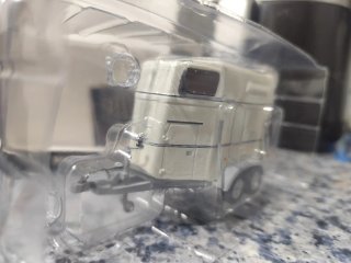 Minichamps 1:43 Remolque para caballos