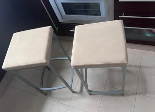2 Taburetes Altos Cocina Beige y Gris