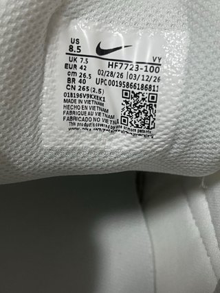 Nike Vomero 5