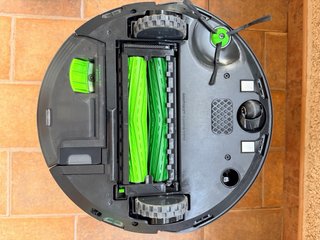 iRobot Roomba j5+ con Base Autovaciado