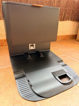 iRobot Roomba j5+ con Base Autovaciado