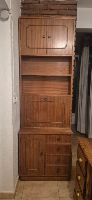 Mueble escritorio de madera con librería de madera
