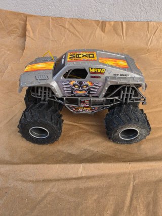 Coche teledirigido Monster Jam New Bright