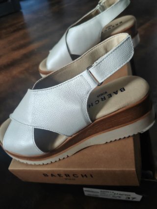 Sandalias BAERCHI Mujer beis