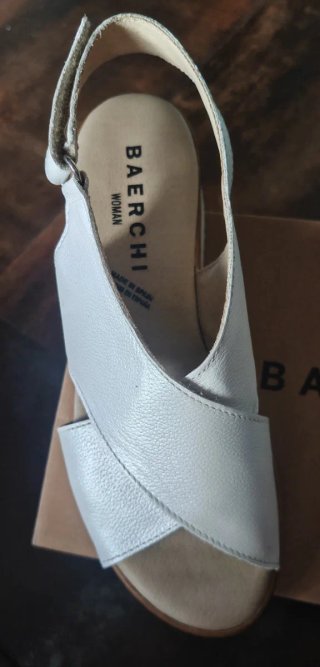 Sandalias BAERCHI Mujer beis