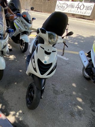 Piaggio Zip SP agua
