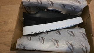 Zapatillas de Piel Negras CONSEPT Suela Blanca