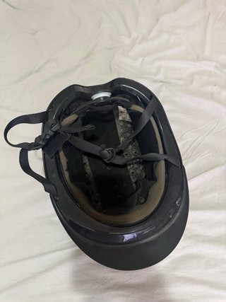 Casco equitación adaptable negro
