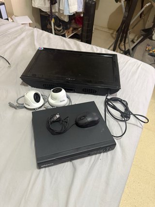 Kit Vigilancia Hikvision DVR + Cámaras + Ratón
