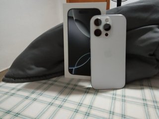 iPhone 16 Pro 128GB Blanco Titanio
