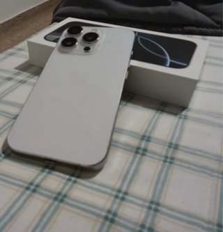 iPhone 16 Pro 128GB Blanco Titanio