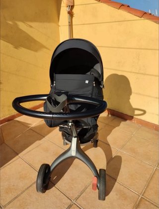 Silla Stokke Xplory con capazo
