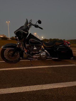 Harley Davidson Road King 2004 Negra