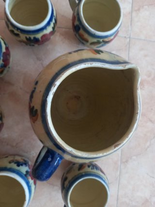 Jarra y 6 tazas cerámica pintadas a mano