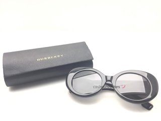 gafa de sol señora burberry be4743