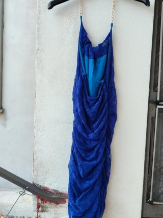 Abito donna blu pizzo con catena oro tg 42/44