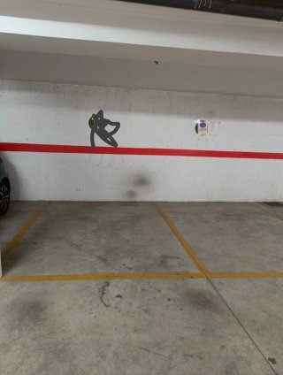Alquiler plaza garaje para moto.