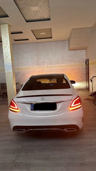 Mercedes-Benz Clase C 220d AMG