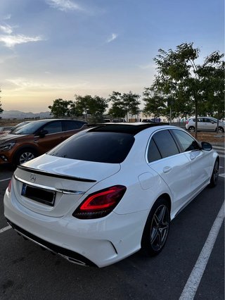 Mercedes-Benz Clase C 220d AMG