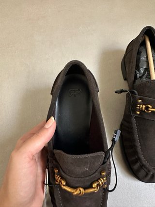 Mocasines de piel PARFOIS con hebilla dorada