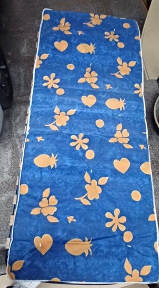 Colchón plegable con somier