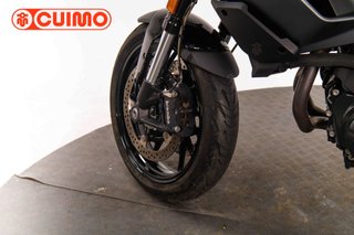 BMW F 900 XR