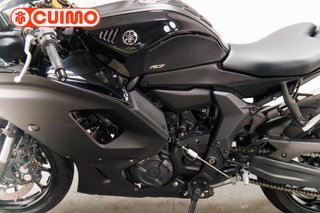 YAMAHA YZF R7