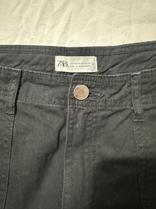 Pantalones cargo Zara negros talla 42