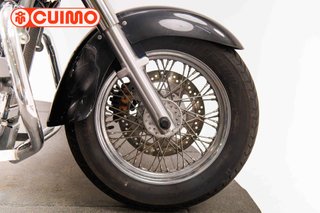 KAWASAKI VN 900 CLASSIC