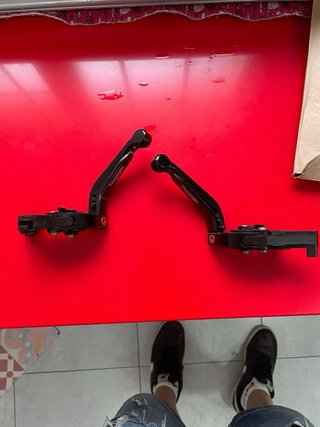 Manetas Triumph Negras