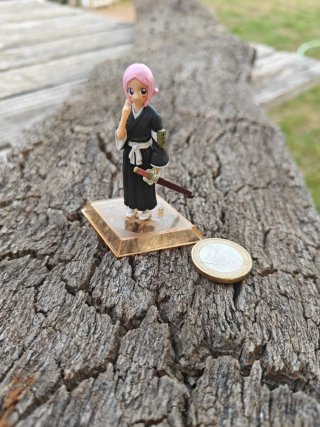 Figura Yachiru Kusajishi Bleach Bandai