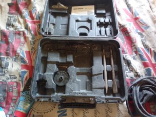 Taladro percutor Dexter 1500W