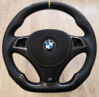 Volante BMW Serie E Carbono y Piel