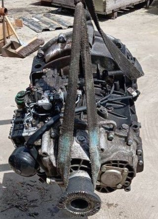 Iveco 504271626 / 504271627 caja eurocargo 236199
