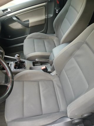 Volkswagen Golf 2004