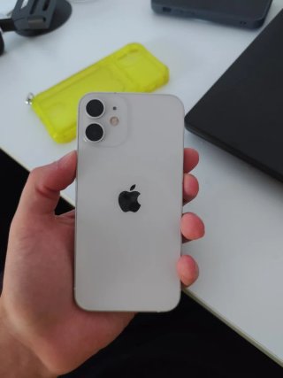 iPhone 12 mini bianco