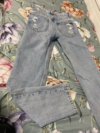 Pantalón vaquero recto Pull&Bear desgastado