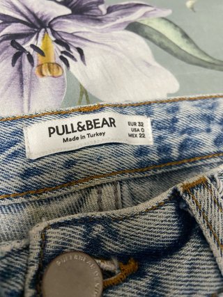 Pantalón vaquero recto Pull&Bear desgastado