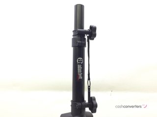 soporte altavoces adam hall stands