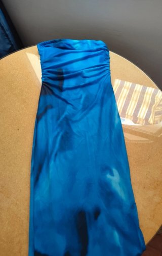 Vestido palabra de honor azul