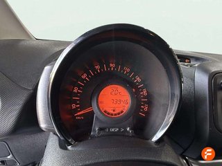 Toyota Aygo 1.0 70 x-play