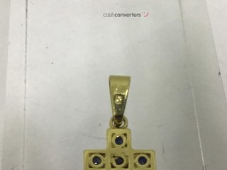 colgante oro 18k con piedra con zafiro