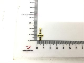 colgante oro 18k con piedra con zafiro