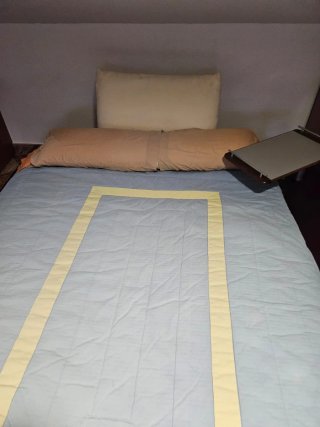 Cama Matrimonio con Cabecero y Bandeja