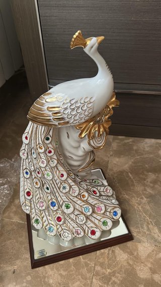 Pavo Real Porcelana Blanca Cristales Swarovski
