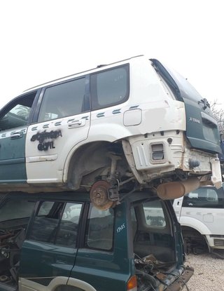 Piloto trasero derecho nissan x-trail 2.0 226100