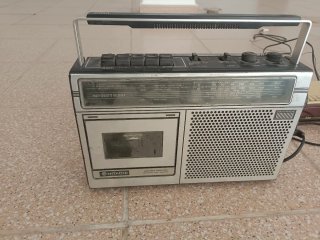Radio Cassette Hitachi FM/MW/LW
